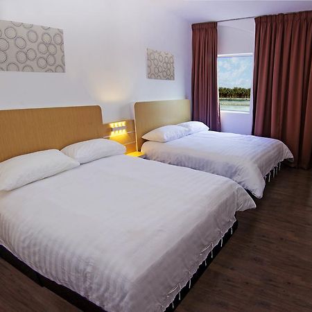 Thanks Hotel Парит-Бунтар Экстерьер фото