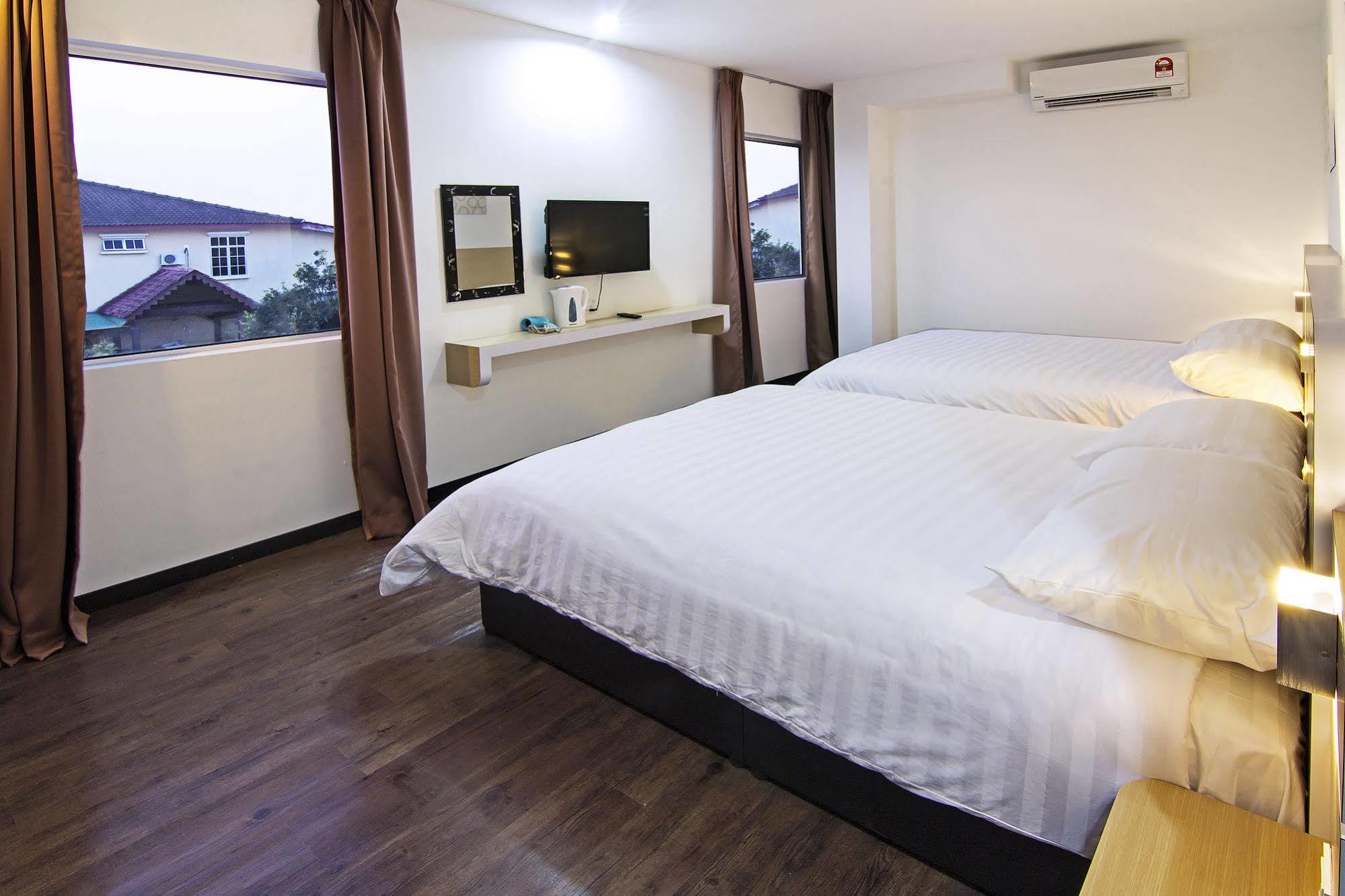 Thanks Hotel Парит-Бунтар Экстерьер фото